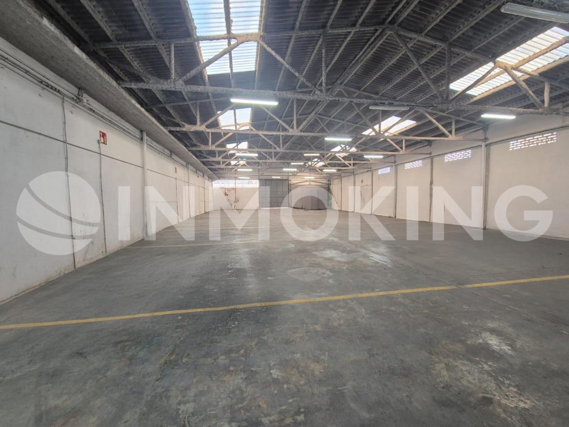 Foto de la propiedad Edificio de oficinas y naves en P.I Vara de Quart 